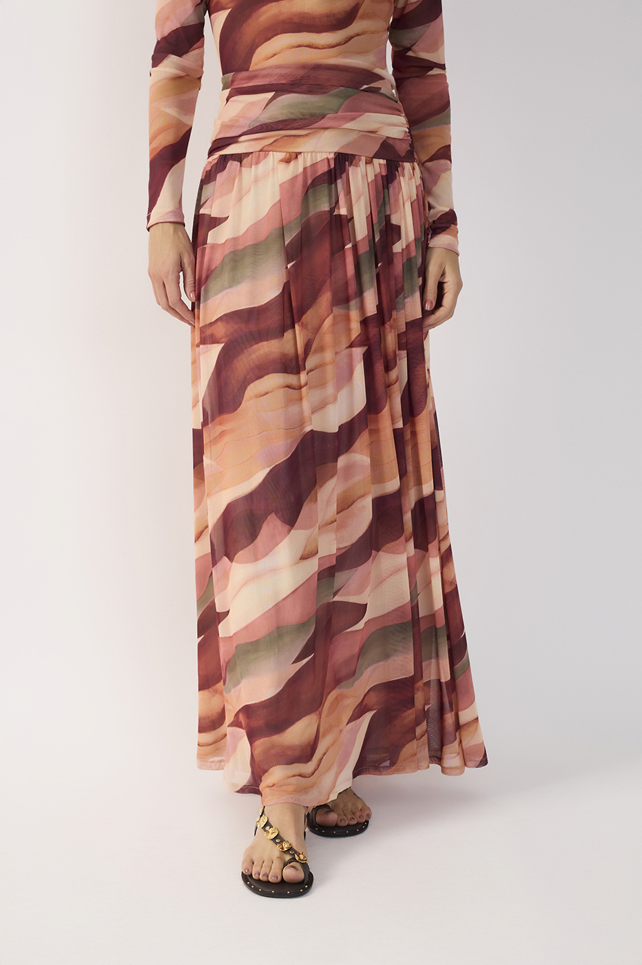 Dress To Dunes Mesh Maxi Skirt in Dunes Print, view 4